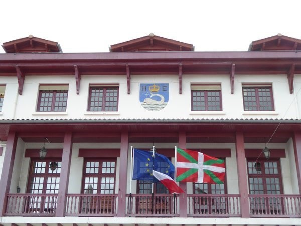 Agintaldi erdiaren bilan baikorra egin du Hendaiako udalak