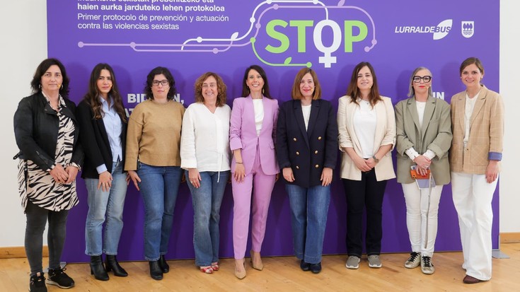 Indarkeria sexisten aurkako lehen protokoloa aurkeztu dute Lurraldebusen
