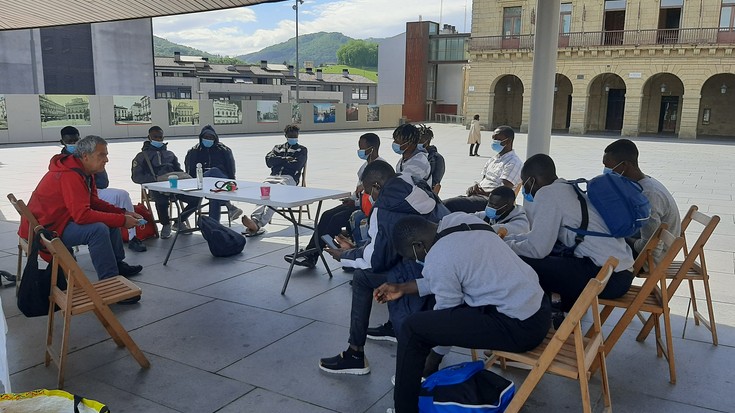 Migranteak errezibitzeko Kontigentzia Plana ekainean berriz aktibatzeko prest legoke Eusko Jaurlaritza