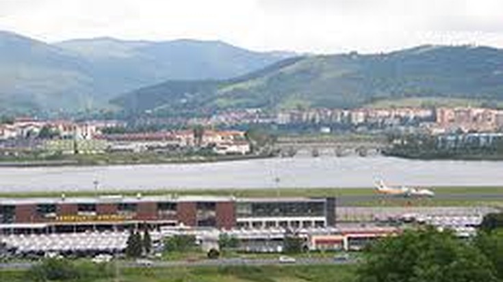 Gipuzkoako Foru Aldundiak eta Ortzibia sozietateak presazko bilkura eskatu diote Air Nostrum konpainiari.