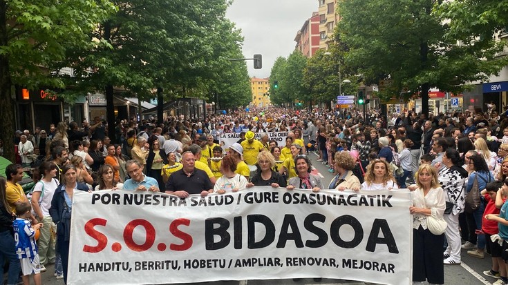 Osasun agintarien promesak jada ez dutela balio ozen esan zuten bidasotarrek