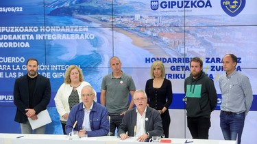 Aldundiak hondartza kudeaketarako laguntza handituko du kostako herriekin