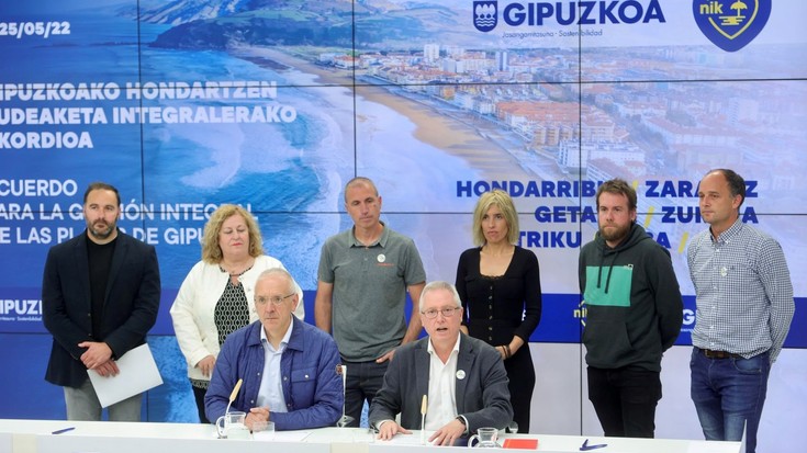 Aldundiak hondartza kudeaketarako laguntza handituko du kostako herriekin