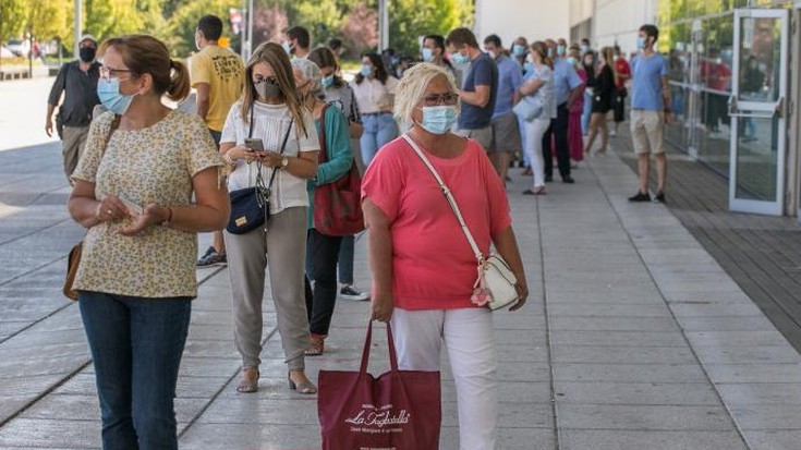 Gune gorria atsekabez estreinatzen du Irungo ekonomiak, eta etsipenez herritarrek