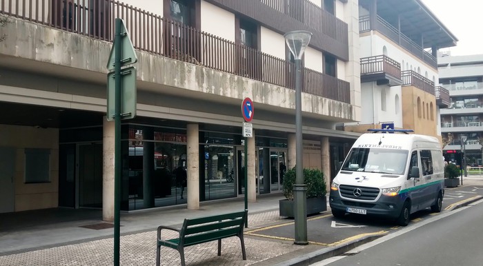 Itsas Etxea anbulategian zenbait espezialitate kontsulta beharrezkoak ikusten ditu Abotsanitzek
