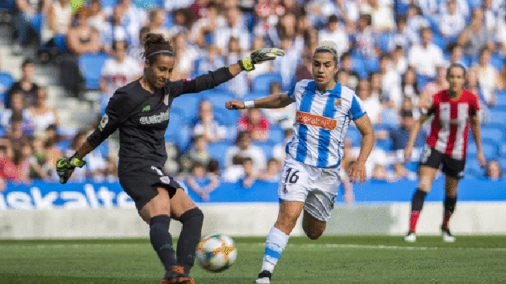 Emakumezkoen futbola greba mugagabean