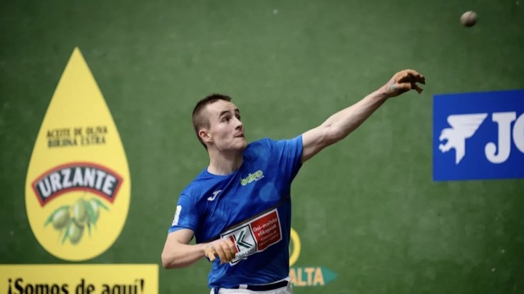 Unai Amiano pilotari irundarrak 4 1/2 Txapelketako finalerdia jokatuko du gaur