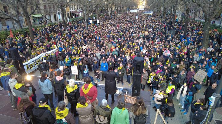 18.000 pertsonek eskatu zuten Aroztegiko auziperatuen absoluzioa larunbatean Iruñean