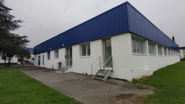 Neguko Hotz Planaren aterpetxea udako sasoilariendako egokitu dute Hendaian