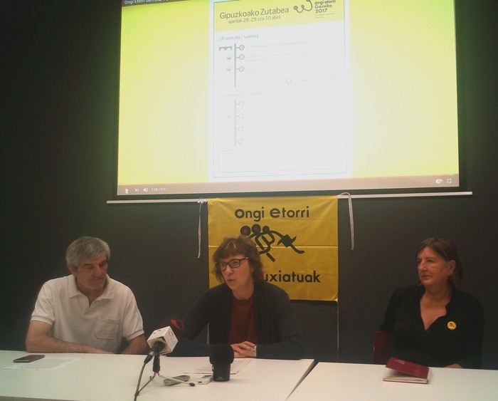 Errefuxatuen eskubideak errespeta daitezela aldarrikatuko du Ongi Etorri Errefuxiatuak plataformak Santiago zubian
