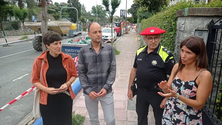 Udan ez dituzte obrak geldituko hondarribitarren faboretan eta ikastetxeekin pentsatuz