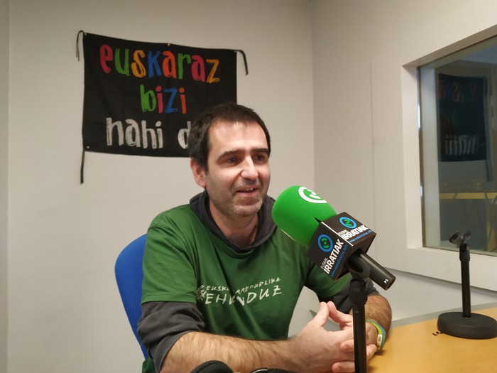 "Euskaraz bizi nahi duen herri libre bat" aldarrikatzen duen kutxa hilaren 20ean helduko da Irunera