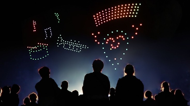 300 dronen koreografia berritzaile batek ordezkatu ditu Irungo jaiak amaitzeko su-artifizialak