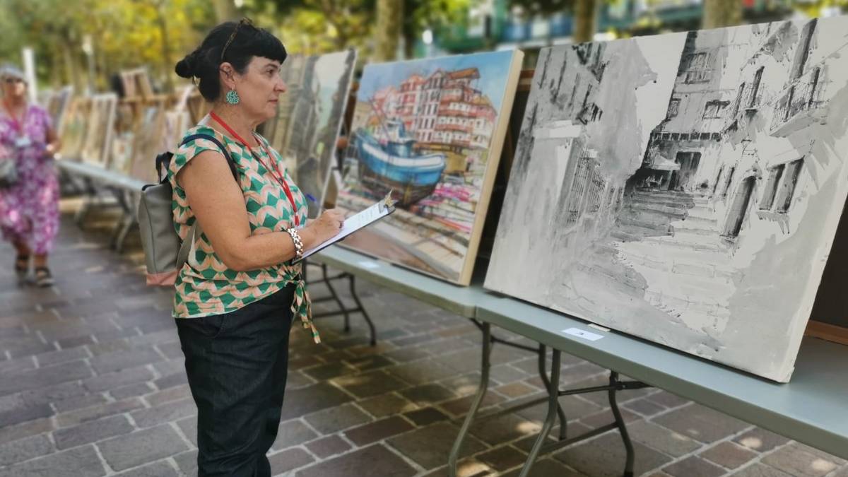 Herriko txokoen arima pintzelkadaka gordetzeko ariketa proposatzen du Emekik abuztuan berriz