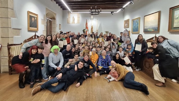 Ederki pasatzeaz gain, 19 karroza eta konpartsa saritu dituzte Hondarribiko inauterietan