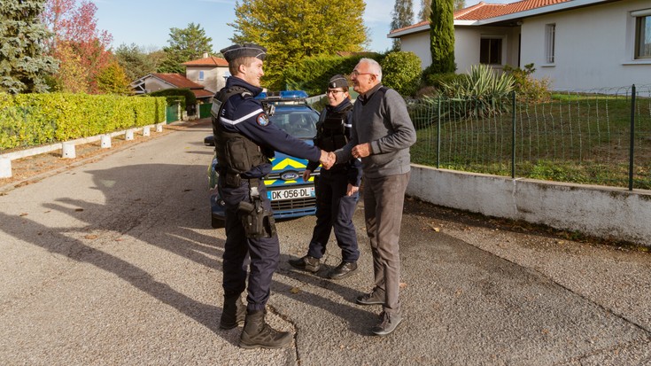 “Herritarren zainketa” tresna martxan jarriko dute Hendaiako Herriko Etxeak eta Frantziako poliziak, «delinkuentzia prebenitzeko»