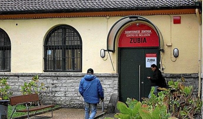 Irungo Zubia zentroak harrera baldintzak gogortu dituela salatu du EH Bilduk
