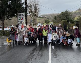 Bidasoaldeko baserrietan ere gozatu dituzte inauteriak asteburuan