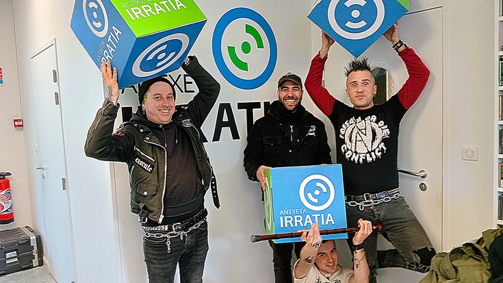 EZ GAUDE KONFORME #19 - KIRATXA