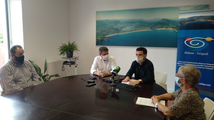 Bidasoa-Txingudi mugaz gaindiko partzuergoak eta Gipuzkoako Foru Aldundiak kril arloko lankidetza hitzarmena berritu dute