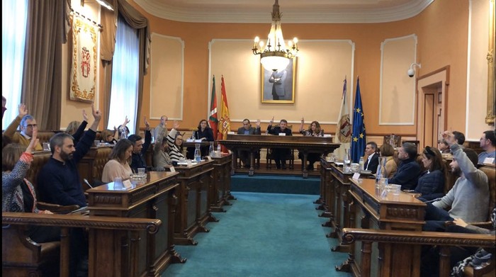 Aurreikusi bezala, Elgarrekin Podemos eta EH Bilduren babesa jaso zuen udal gobernu sozialistak 2020.urteko aurrekontuak onartzeko