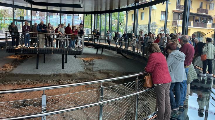 Terma erromatarrek bisitarien emaria hirukoiztu dute Oiasso Museoan