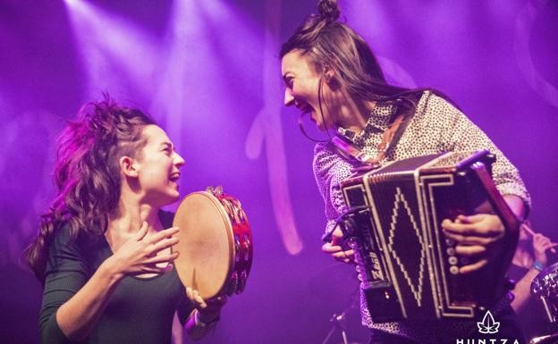 Huntza eta Roba Estesa ostiralean Hendaian Korrika Kulturala kari