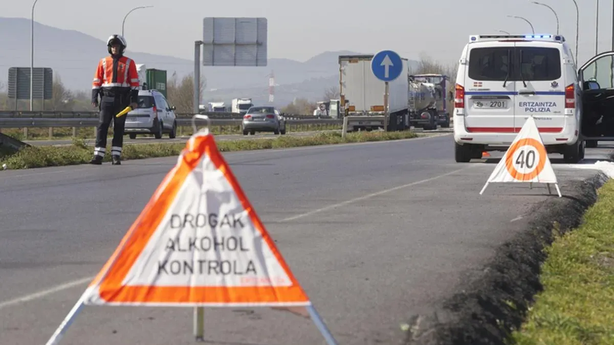 Eusko Jaurlaritzak alkohol eta droga kontrolak areagotuko ditu udako hilabeteetan