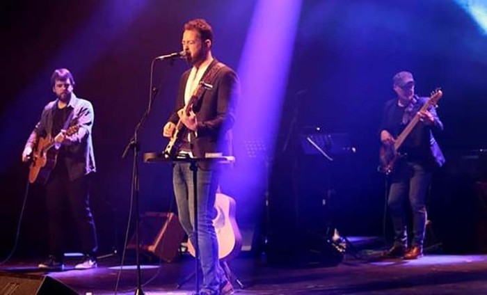 Postal Kolekzionista taldeak disko berria argitaratu du