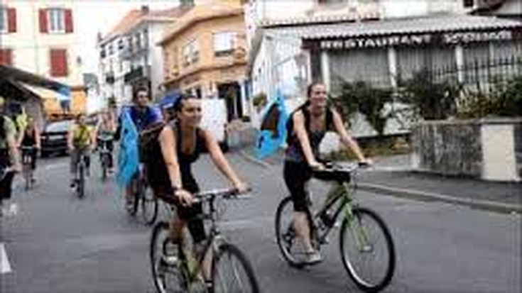 Txirrinda martxa,  Beratik Azkainera, Hendaia eta Urruñatik pasatuz