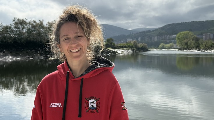 Jone Otaño: «Esango nuke hemendik pasa direnei ez zaizkiela ahaztuko Bidasoan bizitutako uda horiek, ibaia deskubritzera animatzen zaituztet»