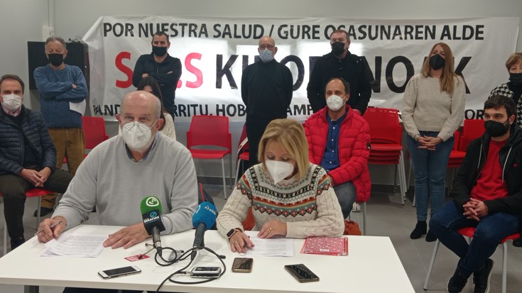 Ospitalea berritzeko obra kontratua bertan behera uzteko exijitu dute