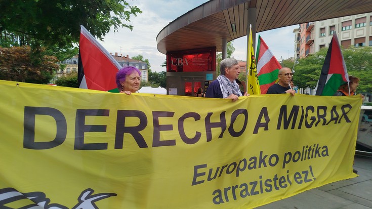 Migrazio politikak eta elkartasunaren kriminalizazioa salatzeko TxirrindIraultza antolatu dute igandean