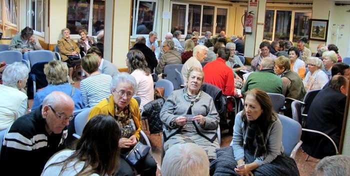 Martxan da etxez etxeko laguntza zerbitzu berrituaren berri emateko hitzaldi sorta