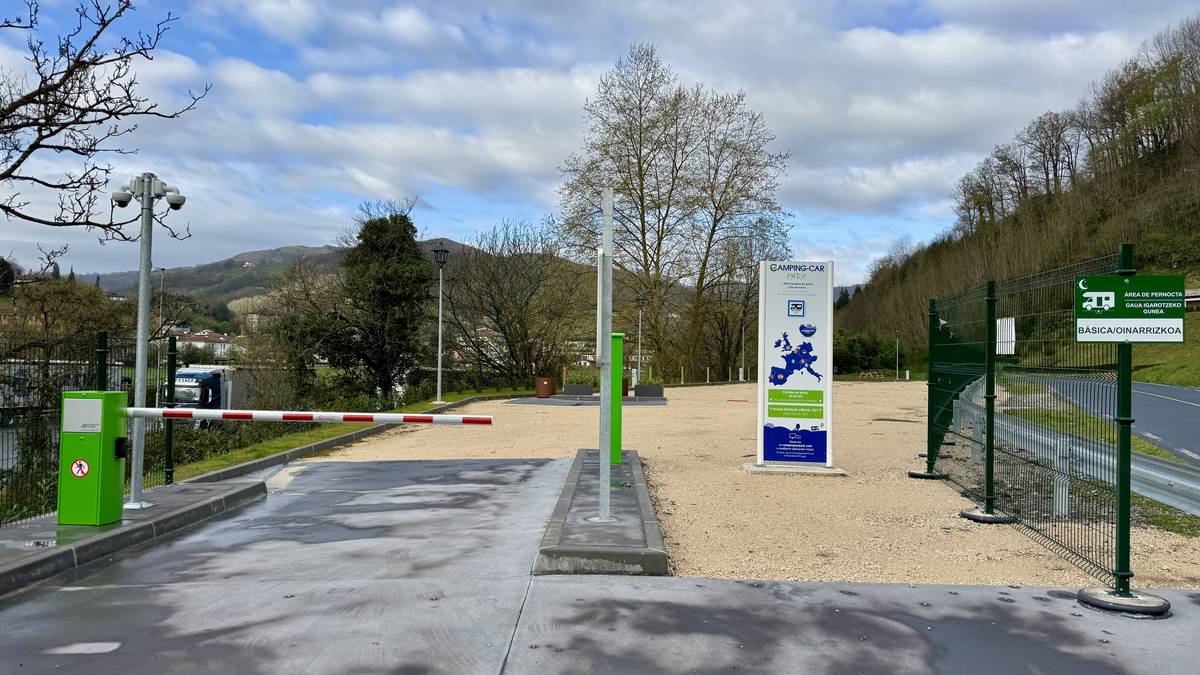 Lesakak autokarabanentzako gune berria estreinatu du