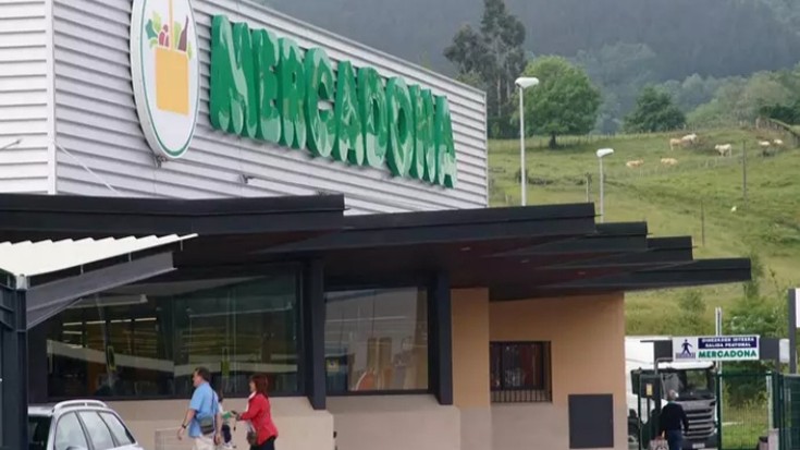 Irungo Mercadonak langileak jazartu eta eskubide sindikalak ukatzen dituela salatu du ELAk
