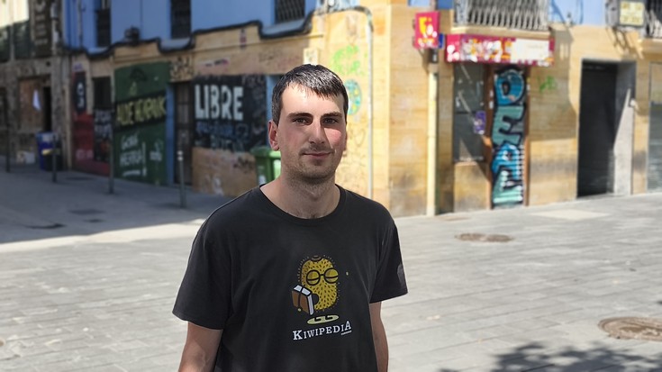 Igauri Lopetegi: «Bertsolaritzari ez zaio behar besteko atentzioa eskaintzen eskualdean, agintari batzuk beuden aurpegia zuritzeko erabiltzen dute»