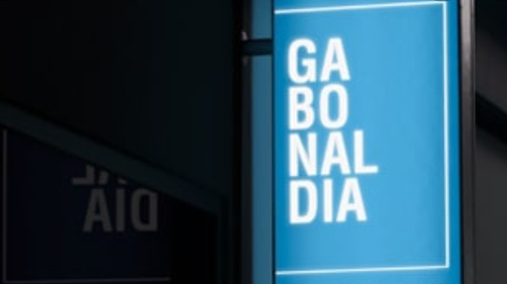 Egunero denda batean opari banarekin prestatuko dute ‘Gabonaldia Hondarribian’