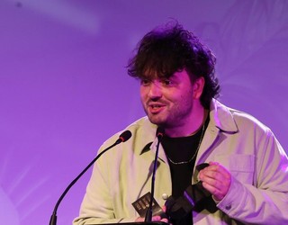 Jokin Pinatxo beratarrak Gaztea saria jaso du