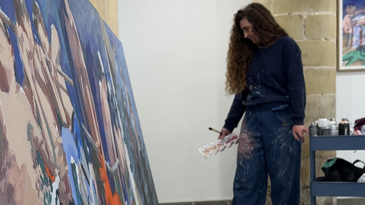 Itsas urdinaren argietan murgiltzera gonbidatzen gaitu Naiara Goikoetxeak bere proiektu berrian