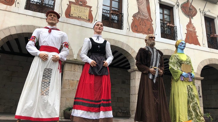 Erraldoi zaharrak auzolanean konpontzeko deia egin dute Beran
