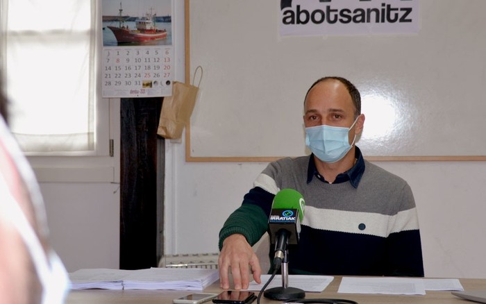 Abotasanitz udal taldea arartekoarekin bildu da