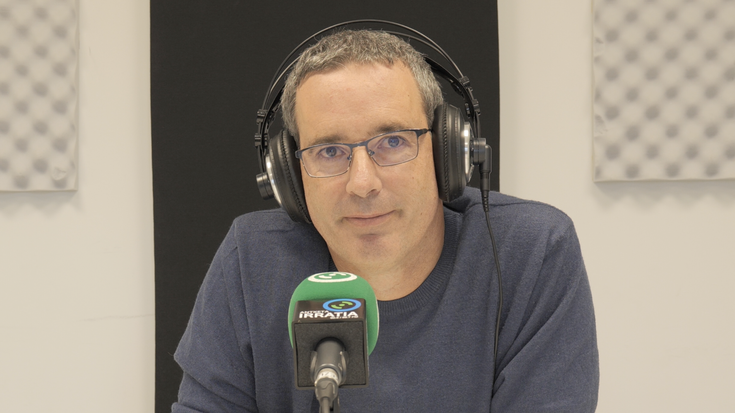 Josu Iguiñiz: «Udalak euskarari eman dion tratuagatik haserre dauden eragileekin elkarlanean aritu naiz eta galdutako konfiantza berreskuratzen ari gara»