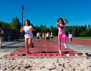 Bidasoa Atletiko Taldeak atletismo eskolak emanen ditu aurten lehen aldiz Lesakan