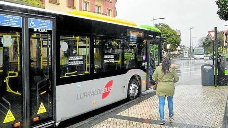 Hondarribiako minibusari buruzko inkesta osatzeko azken eguna da gaur 