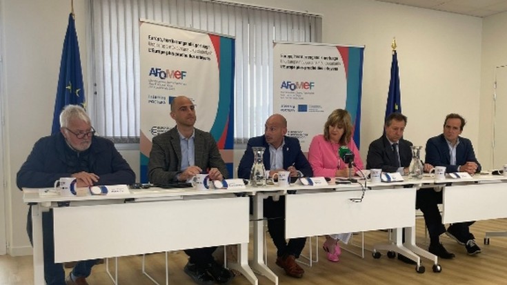 Euroeskualdeko eleaniztasuna, mugikortasuna eta enpleguan sakontzeko 14,8 milioi euro
