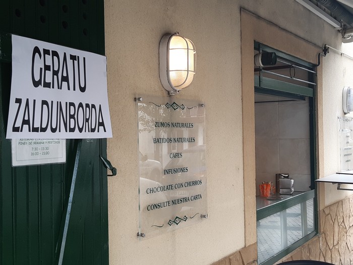 Hondarribiko Portuko dendariengana jo dugu, Zaldunbordako egitasmoaz iritzi eske eta kezka da nagusi