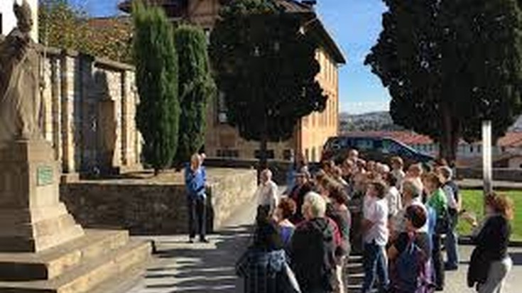 Arrakasta handia izaten ari da “Ezagutu Zure Hiria” ekimena