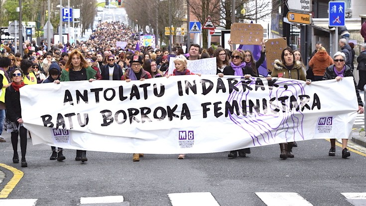 Patriarkatuari "su emateko" xedez kaleak hartuko dituzte M8 historiko batean