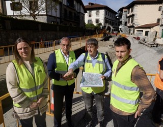 Lesakako erdiguneko sarbidea eguneratzeko lanak martxa onean doaz